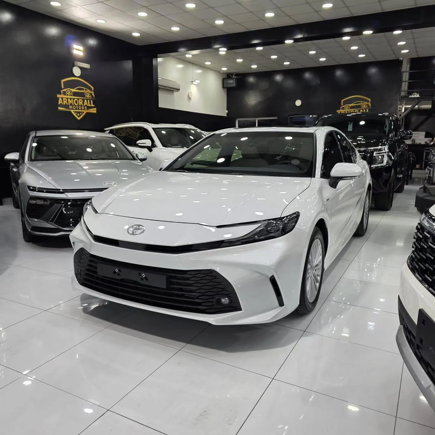 2026 Toyota Camry LE, photograph 4 of 6